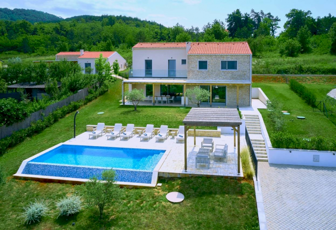 Ferienhaus mit Pool zum kaufen - Kroatien