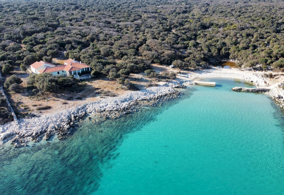 Waterfront Estate on The Sand Bay - Island of Cres