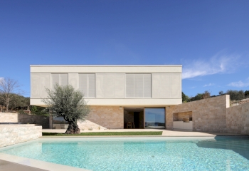 Modern villa with heated pool and sea view