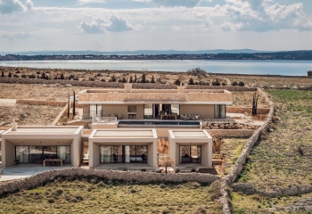 Exclusive villa near the sea - Pag, Dalmatia
