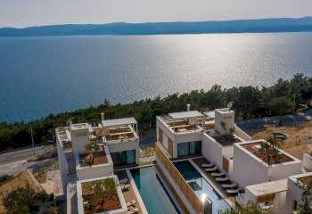 Modern villa with panoramic sea view 
